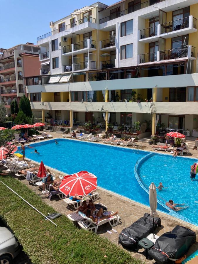 Апартаменти Блу Самър 1 & 2 & 3 Slantschew brjag Exterior foto