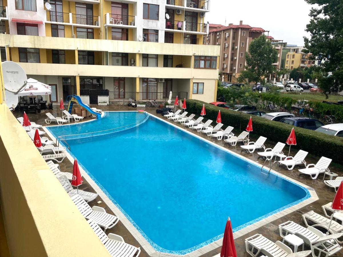 Апартаменти Блу Самър 1 & 2 & 3 Slantschew brjag Exterior foto